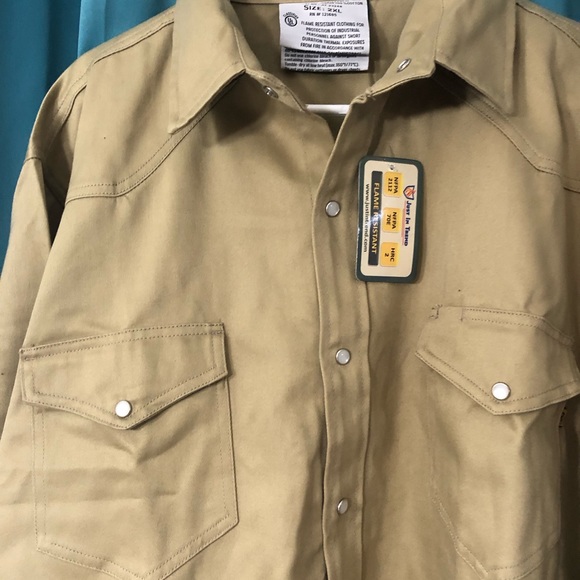 Flame Resistant Fireman Shirt. - Picture 3 of 6